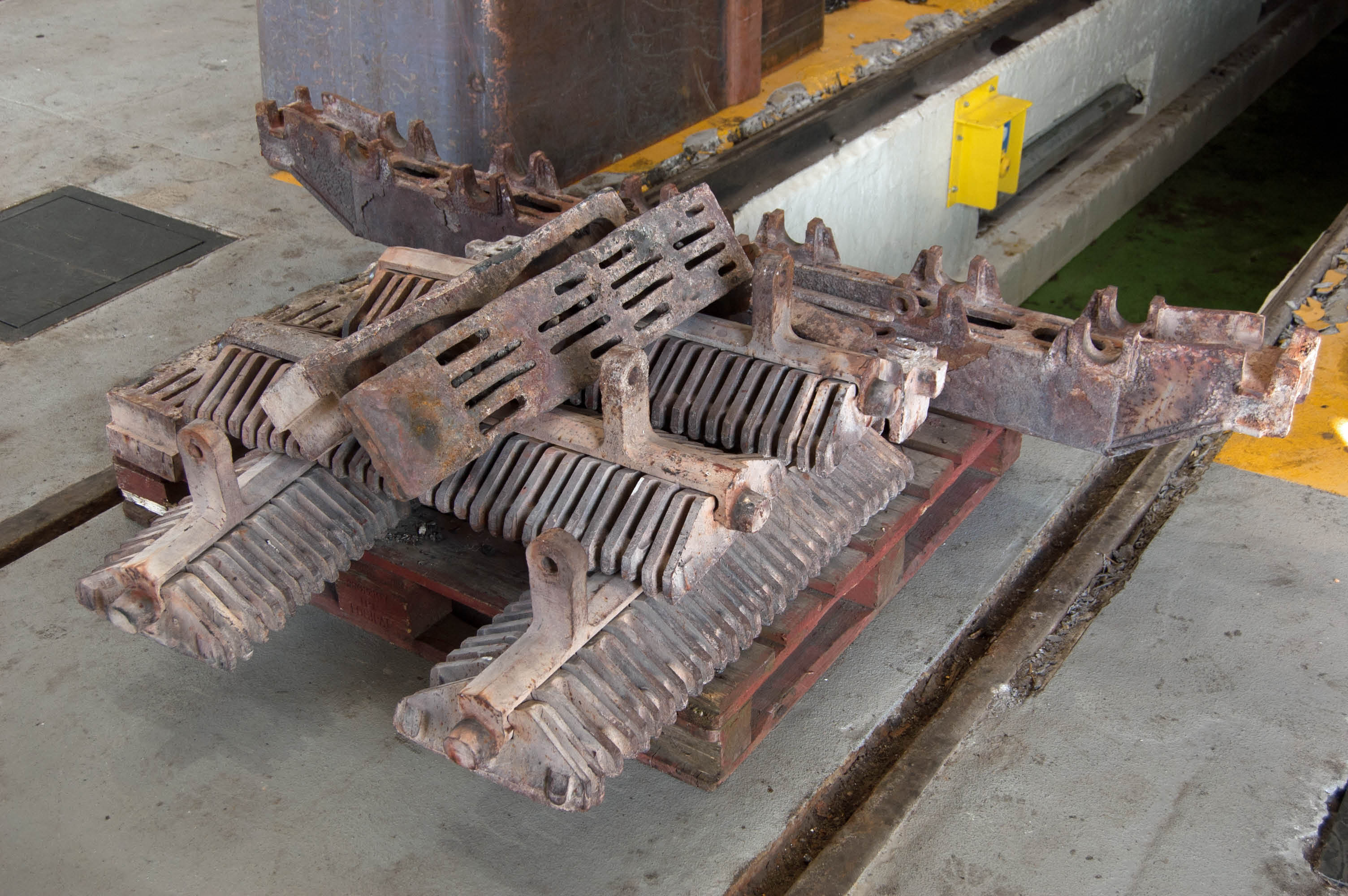 The various parts of the dismantled grate
